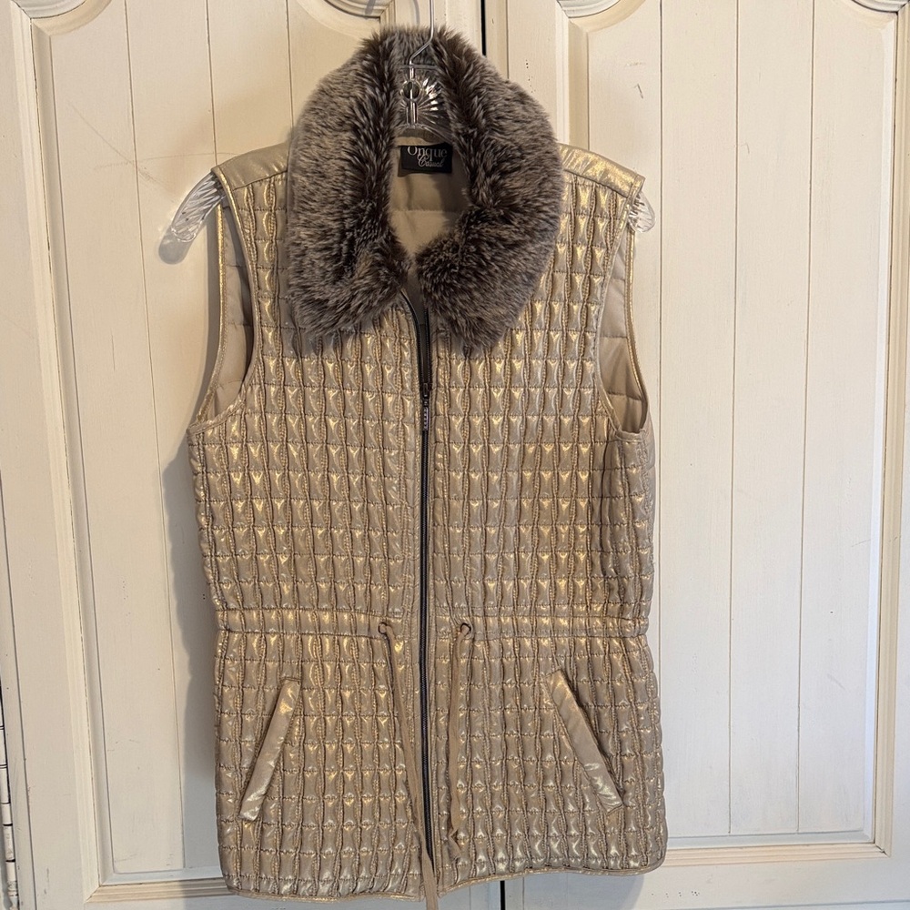 Luxurious Gold Quilted Vest with Faux Fur Collar